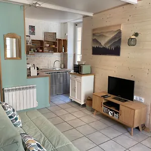 Appartement Cosy Au Coeur De Martin Vésubie, Saint-Martin-Vésubie
